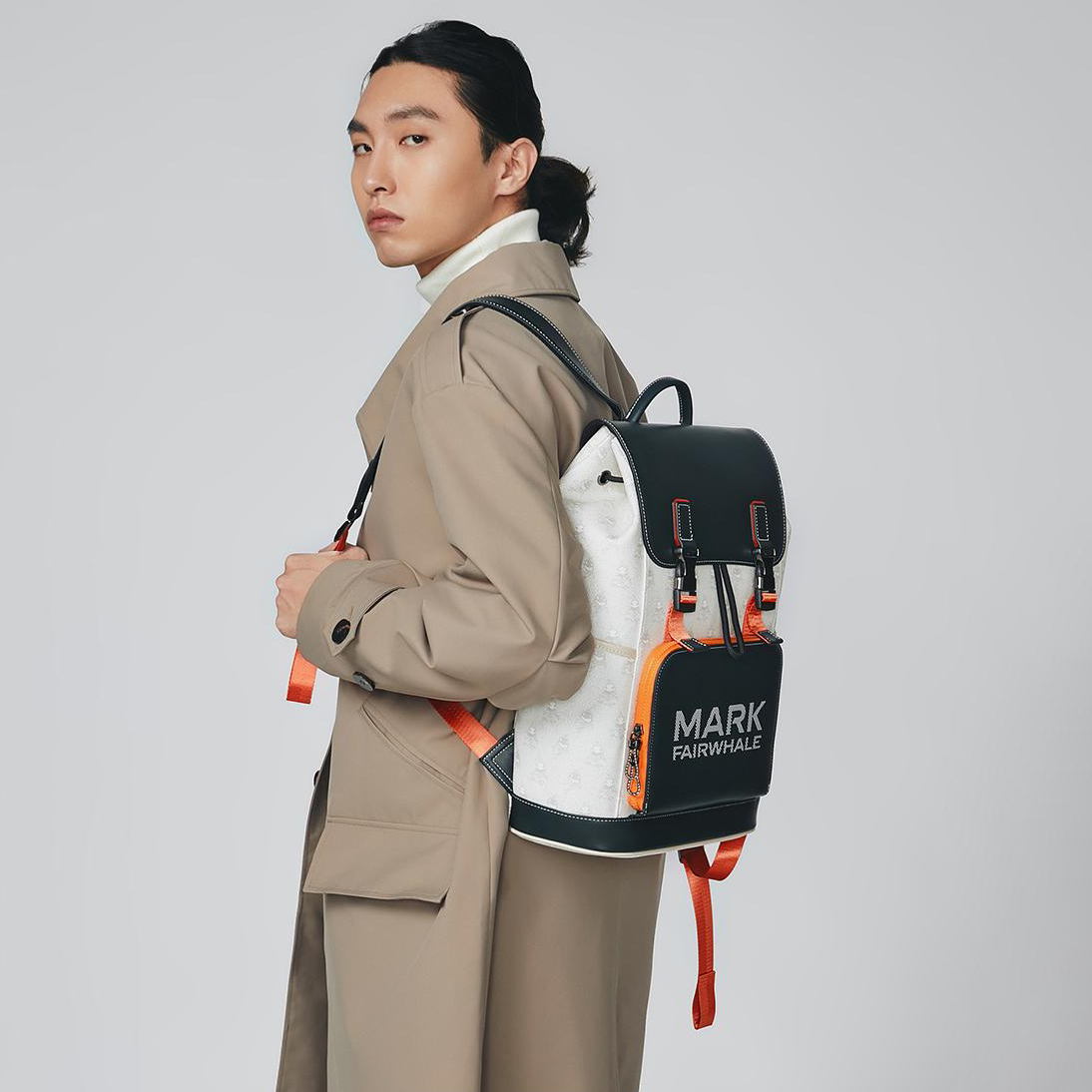 Mark Fairwhale Unisex Business Travel Classic Modern Laptop Backpack – Cream